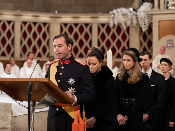 Hereditary Grand Duke Guillaume of Luxembourg led the Universal Prayer together with four of his cousins. Photo: Sophie Margue, REUTERS / NTB scanpix.